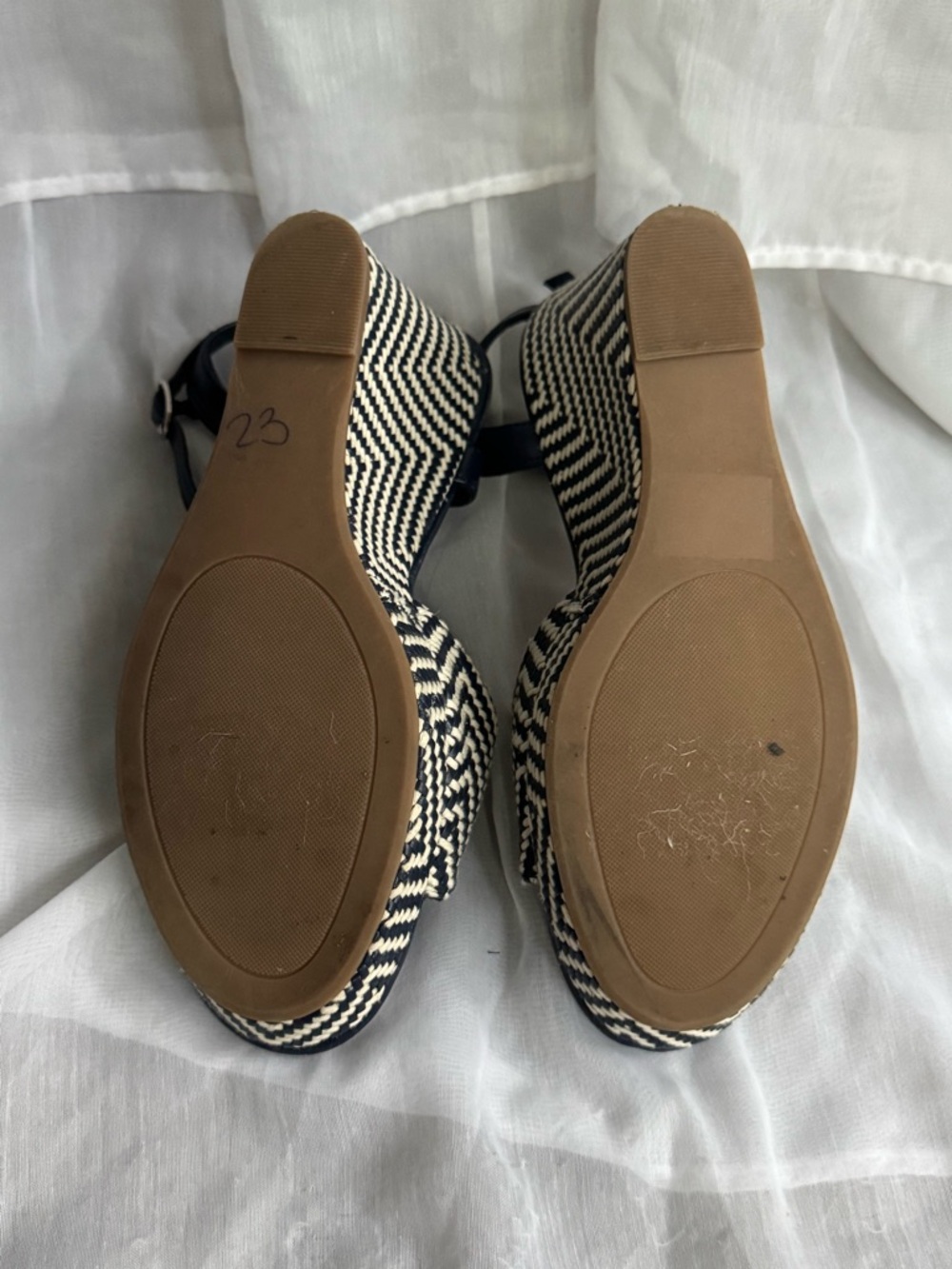 Nautica Wedge Sandals - Picture 7 of 11